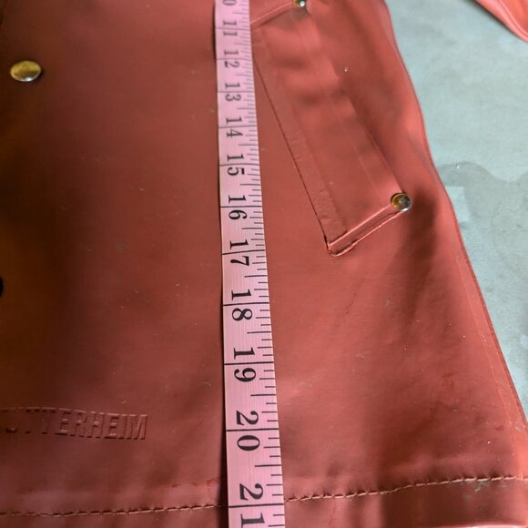 STUTTERHEIM Kid's Stockholm Mini Raincoat, Barn Red, - Picture 15 of 16